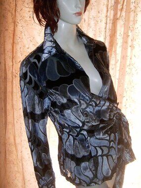 Robert Kitchen Burnout Silver and Black Wrap Top M